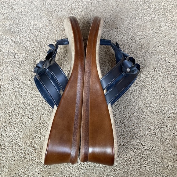 Tuscany Resort By Easy Street Black Thong Wedge Flip Flops Sandals Size 8.5 - Picture 5 of 6